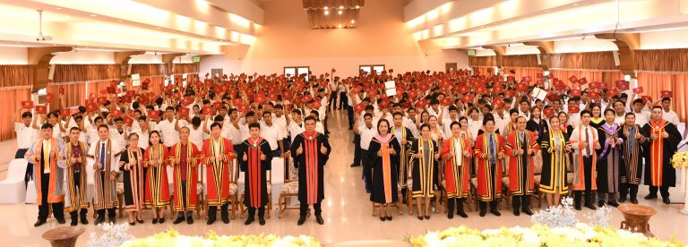 พิธีมอบประกาศนียบัตรผู้สำเร็จการศึกษา ประจำปีการศึกษา 2567