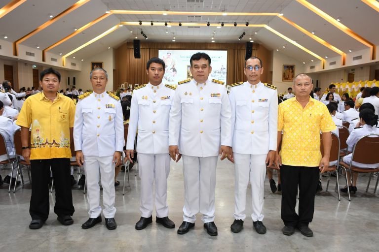 วิทยาลัยเทคนิคพระนครศรีอยุธยา ร่วมพิธีวางพวงมาลาและตักบาตรเนื่องใน "วันนวมินทรมหาราช" ๑๓ ตุลาคม ๒๕๖๘